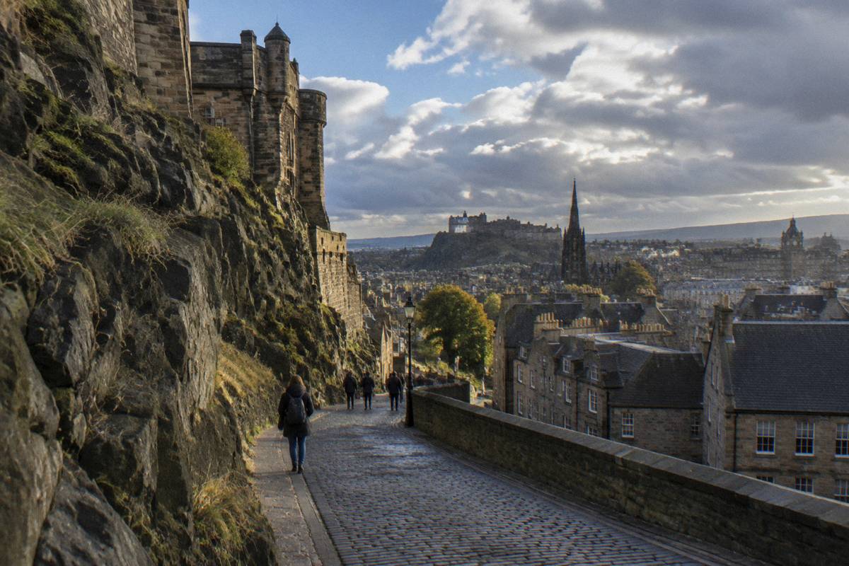 Grassmarket Apartment, Sleeps 4